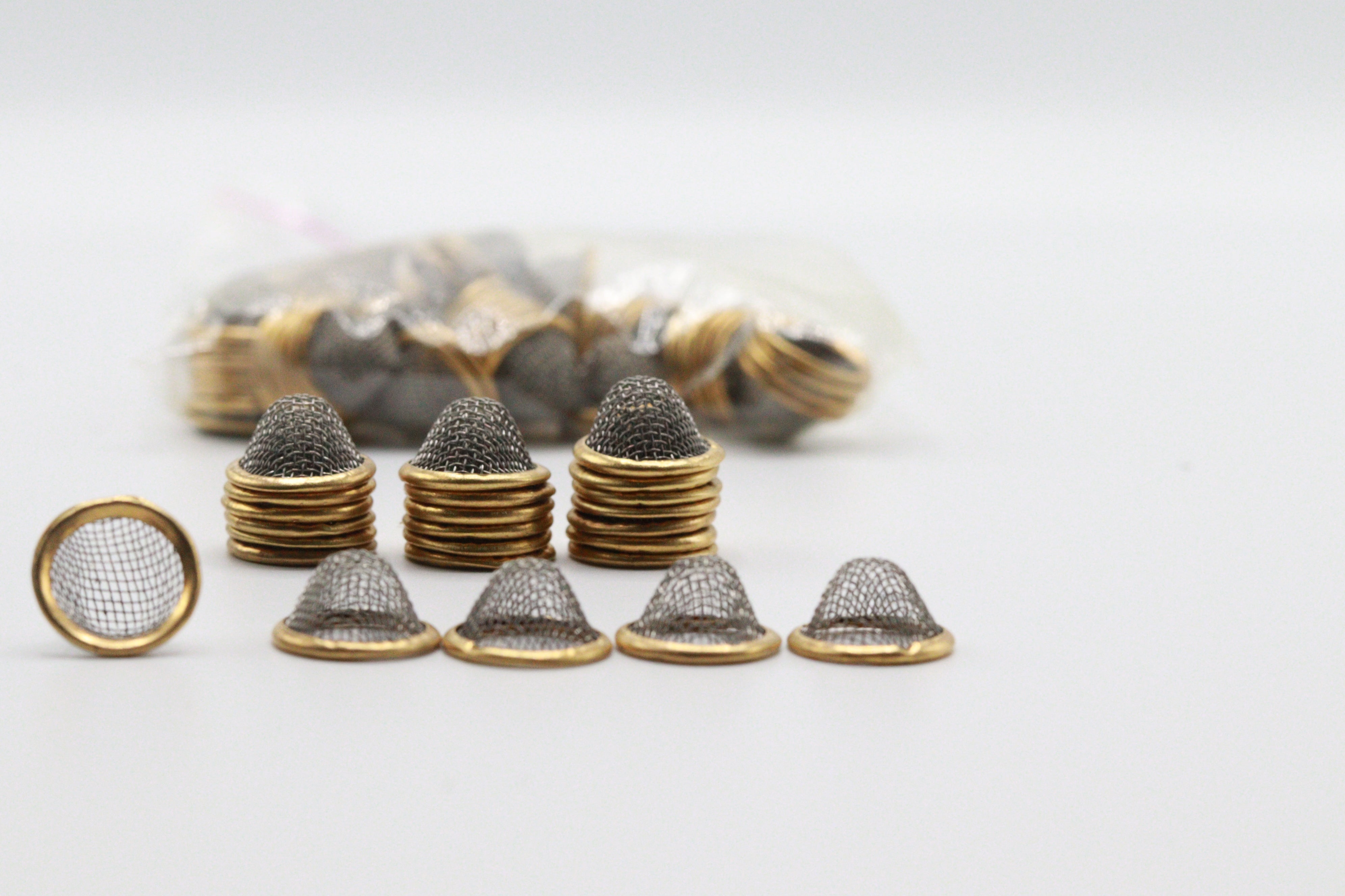 Conical Pipe Filter Screens Smoking Pipe Accessories Metal Pipe Filters Wood Pipe Screens Glass Pipe Sieves Smoking Pipe Gadgets Pipe Maintenance Tools Pipe Filter Gauzes Smoking Essentials Smoking Supplies