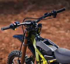 Sur Ron Light Bee X 2025 – 8000W High-Performance Electric Dirt Bike | Off-Road E-Moto Beast - WHOLESALE(5 bikes in each color)