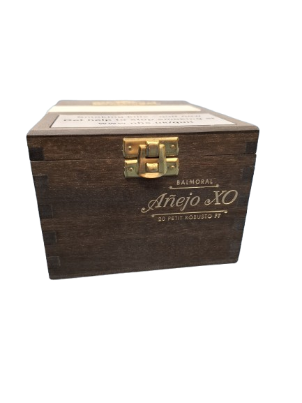 Premium Cigars - Balmoral Anejo